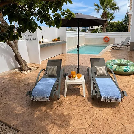 Blue Crystal Seaview Villa *