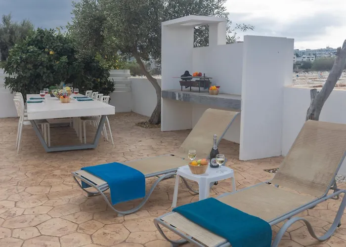Willa Blue Crystal Seaview Protaras